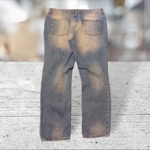 Refuge Distressed fabric and distressed/ripped 100% cotton denim jeans s… - Picture 8 of 11